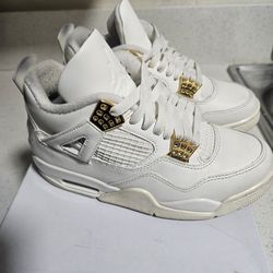WMNS Air Jordan Retro 4 Size 5.5 $100 obo