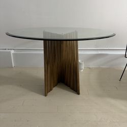 Round Glass Top Dining Table 48’’