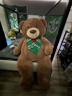 Giant bear