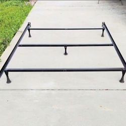 Queen Size Bed Frame Scratch Free Legs Center Been for Extra Support