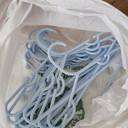Hangers For Small Kids Cloth, 12 Pieces 