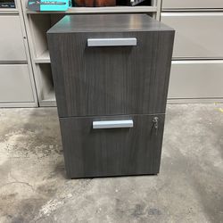 2 Drawer Vertical File Cabinet 