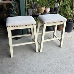 Barstools Set 25 Dlrs