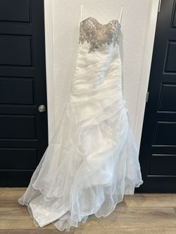 Gorgeous High End Wedding Dress Size 6-8
