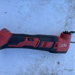 Milwaukee Multi-tool