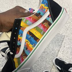 Vans Sesame Street Size 11.5