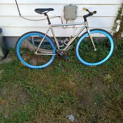 Pure Cycle 28 Inch One Speed