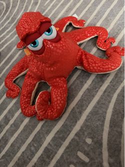 Hank plush