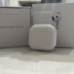 AirPod 4s
