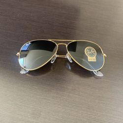 NEW Ray Ban Aviator!!