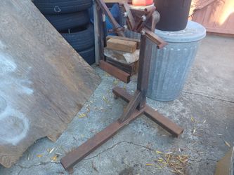 Engine mount