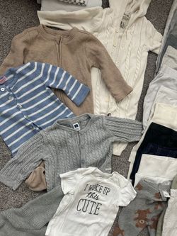 Huge box of gender neutral baby clothes (newborn - 3 months)