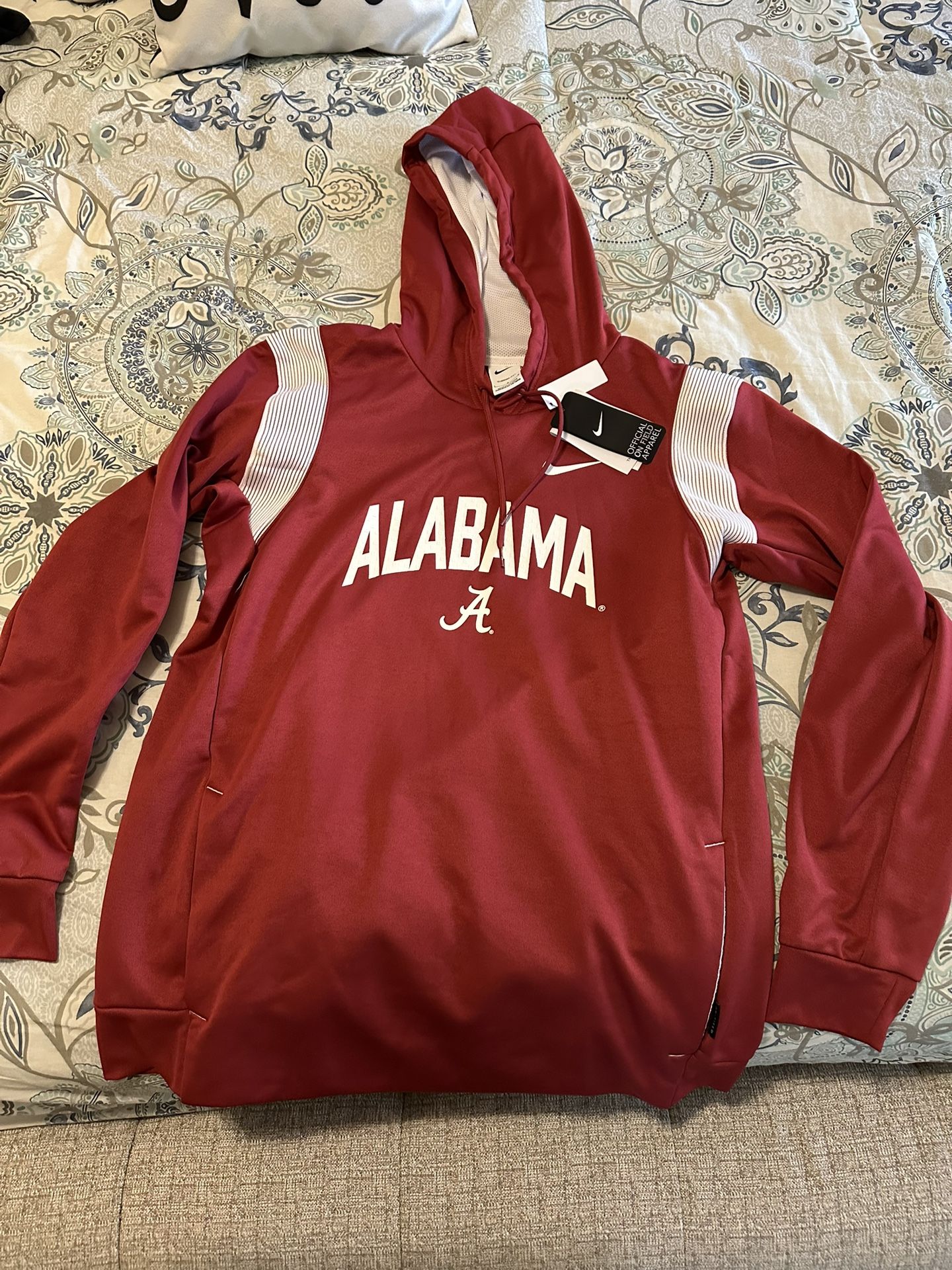 Size Large Alabama Nike Hoodie. New With Tags.