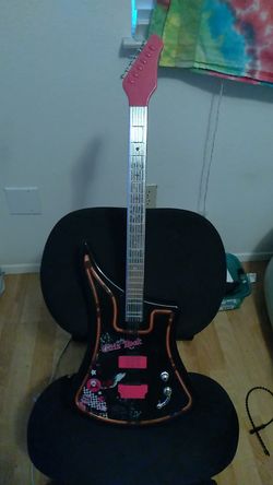Toy guitar