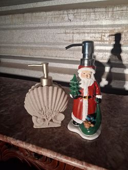 Hand soap dispenser