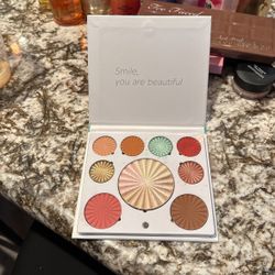 Ofra Highlight Palette 