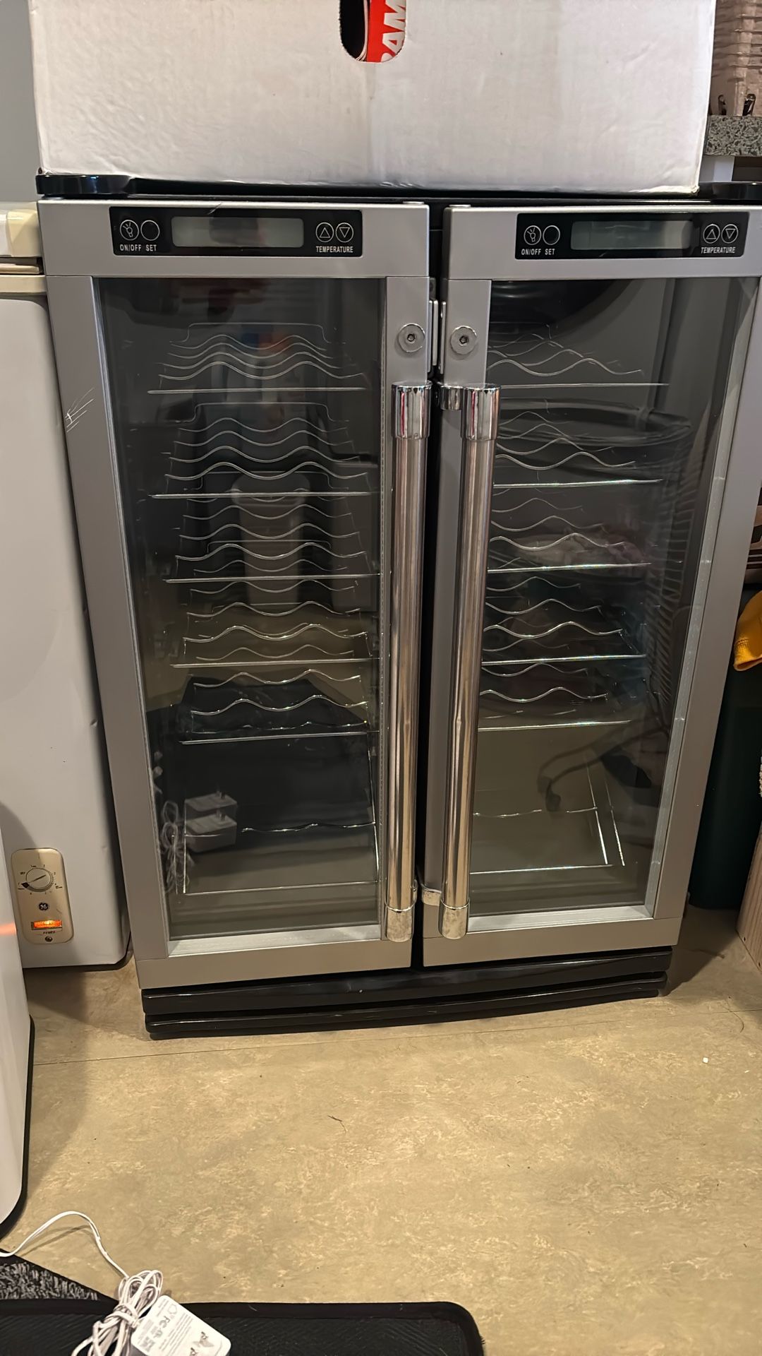 Everstar Appliances Wine Fridge