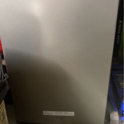 Frigidaire Mini Fridge