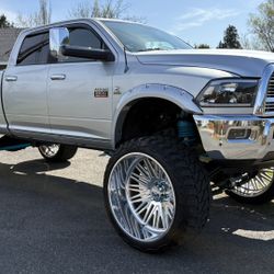 2012 DODGE RAM 2500 DIESEL LIFTED ON 30x16 AMERICAN FORCES ON 42s