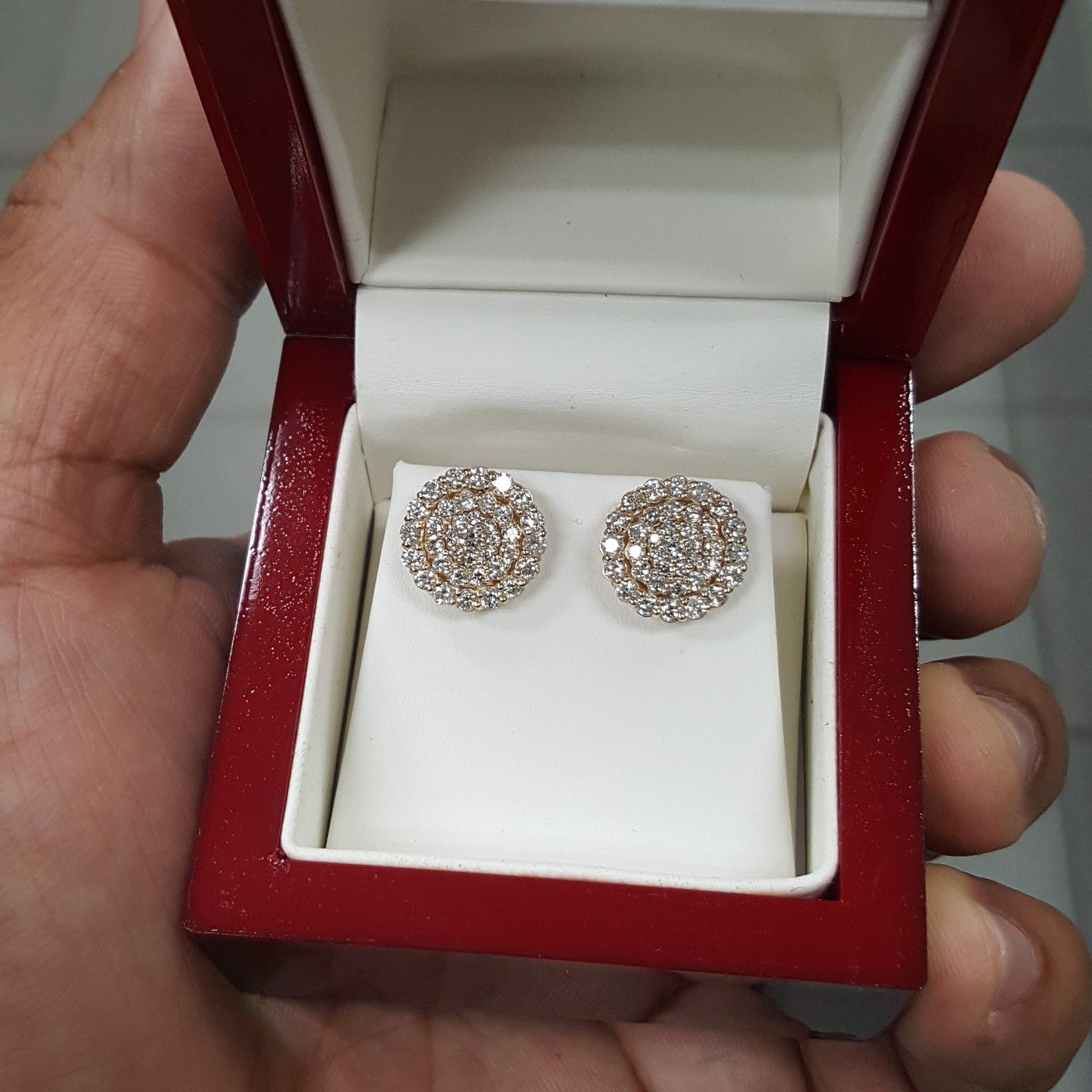 14k Diamond Cluster Earrings. 2ct