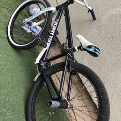 Blocks flyer 26 inch