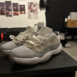 jordan 11 low top  cement grey