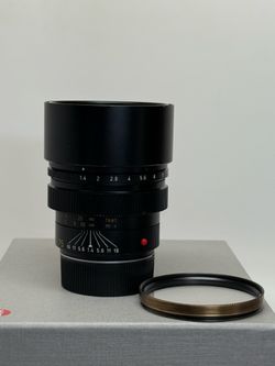 Leica Summilux 75mm f/1.4