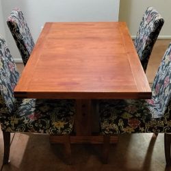 Thick Dining Room Table Solid wood With 4 Chairs