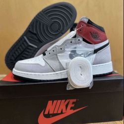 Nike Air Jordan 1 Retro High OG Light Smoke Grey Red White GS Size 7Y/8.5W Brand New