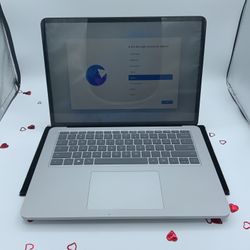 Microsoft Surface Laptop 