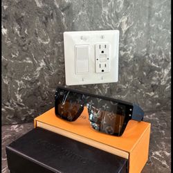 LV Waimea L Sunglasses Brand New With Box