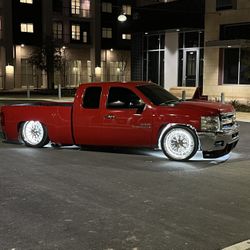 Silverado, Sierra, Fords, Rams 