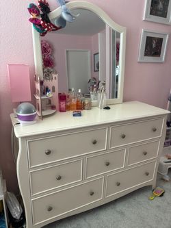 Kids bedroom set
