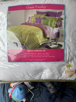 Queen Comforter Set