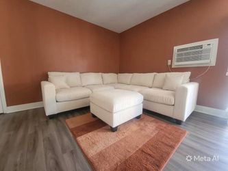 New 99x99 sectional couch / free delivery