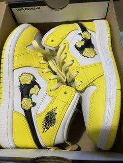Rose Patch Jordan 1s Size 12 Kids New In Box 