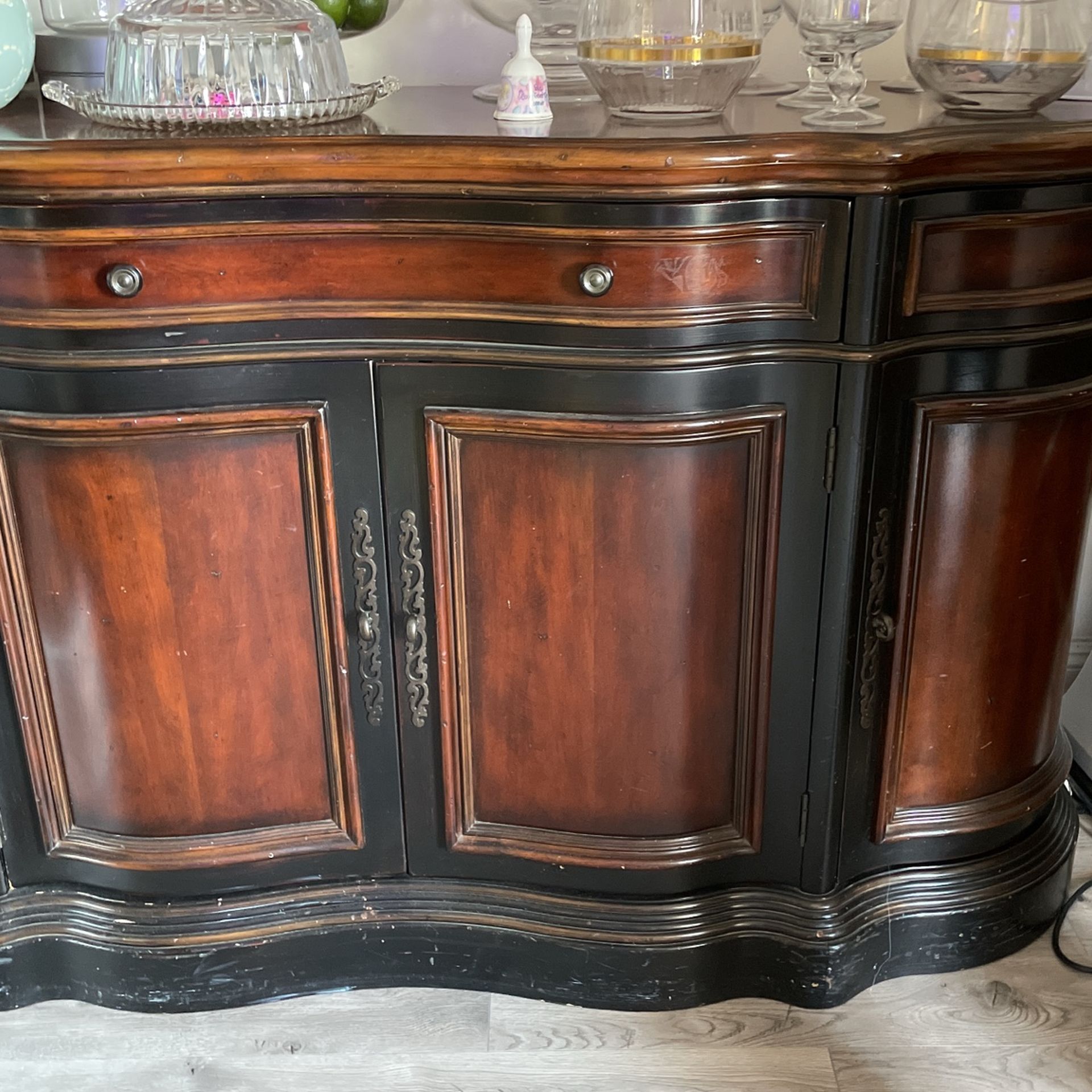 6ft long dresser wood Tall Dresser 6 drawers and panel sides x6610p