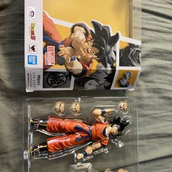 SHFIGUARTS GOKU SAIYAN RAISED ON EARTH