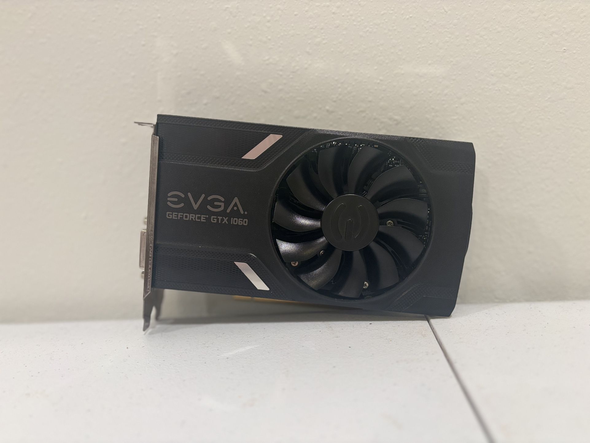 Evga Geforce Gtx 1060 3gb Gddr5 Vram