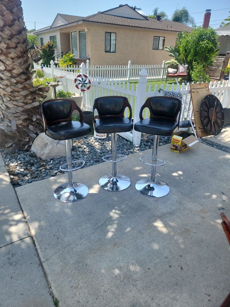 Lacoo Walnut Bentwood Bar Stools