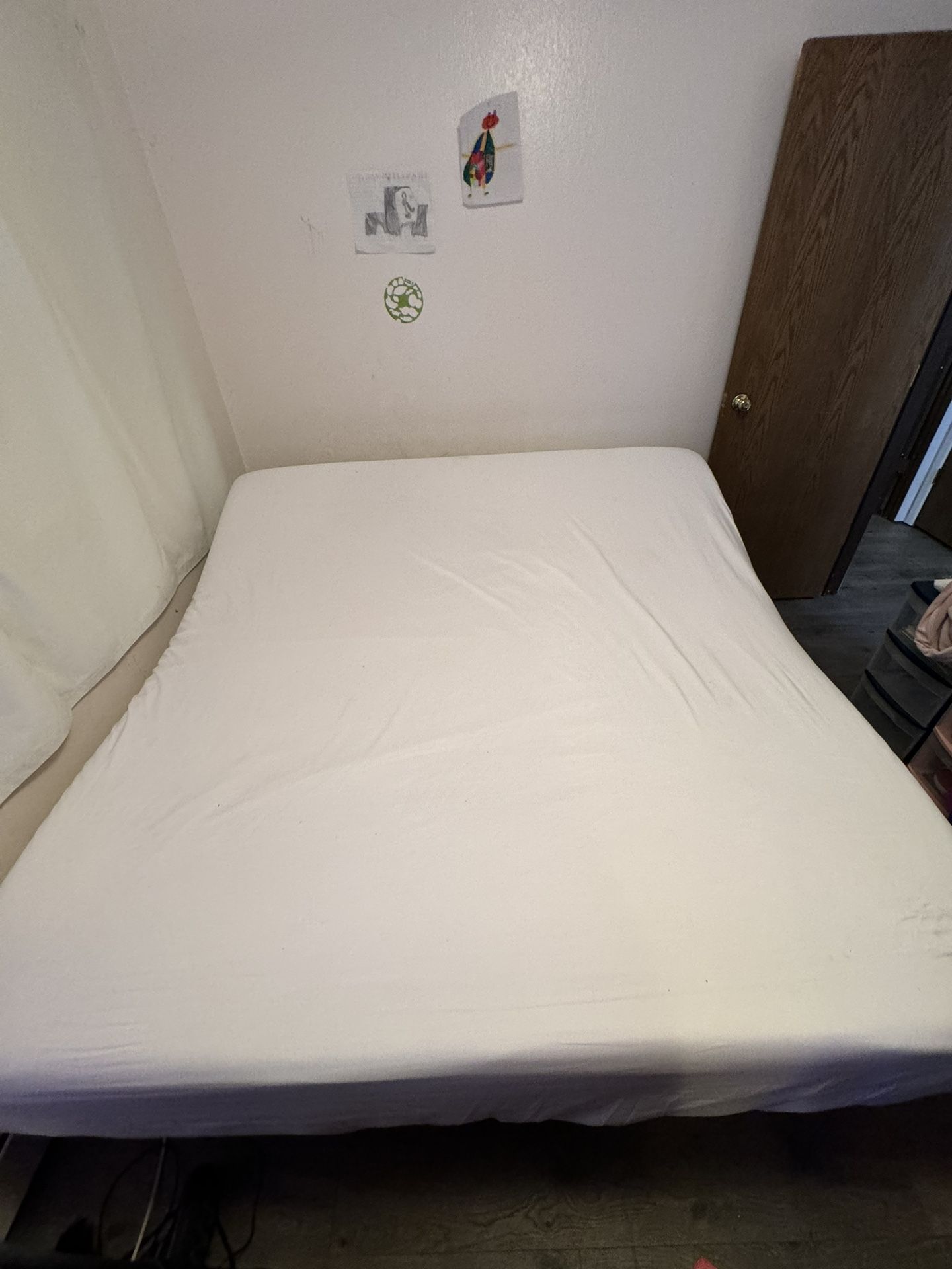King Size Memory Foam Mattress with Remote Controlled Adjustable Base