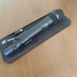 Sennheiser Mic Transmitter And Receiver