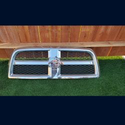 2009- 2012 DODGE RAM RAM1500 GRILLE
GRILLE. Nc2
