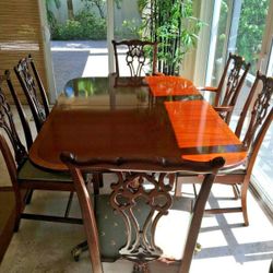 FORMAL WOOD DINING ROOM TABLE SET WITH 3 EXTENSION LEAVES AND PADS 