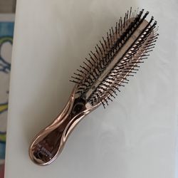 Artistic & Co. Dr. Scalp The Brashu