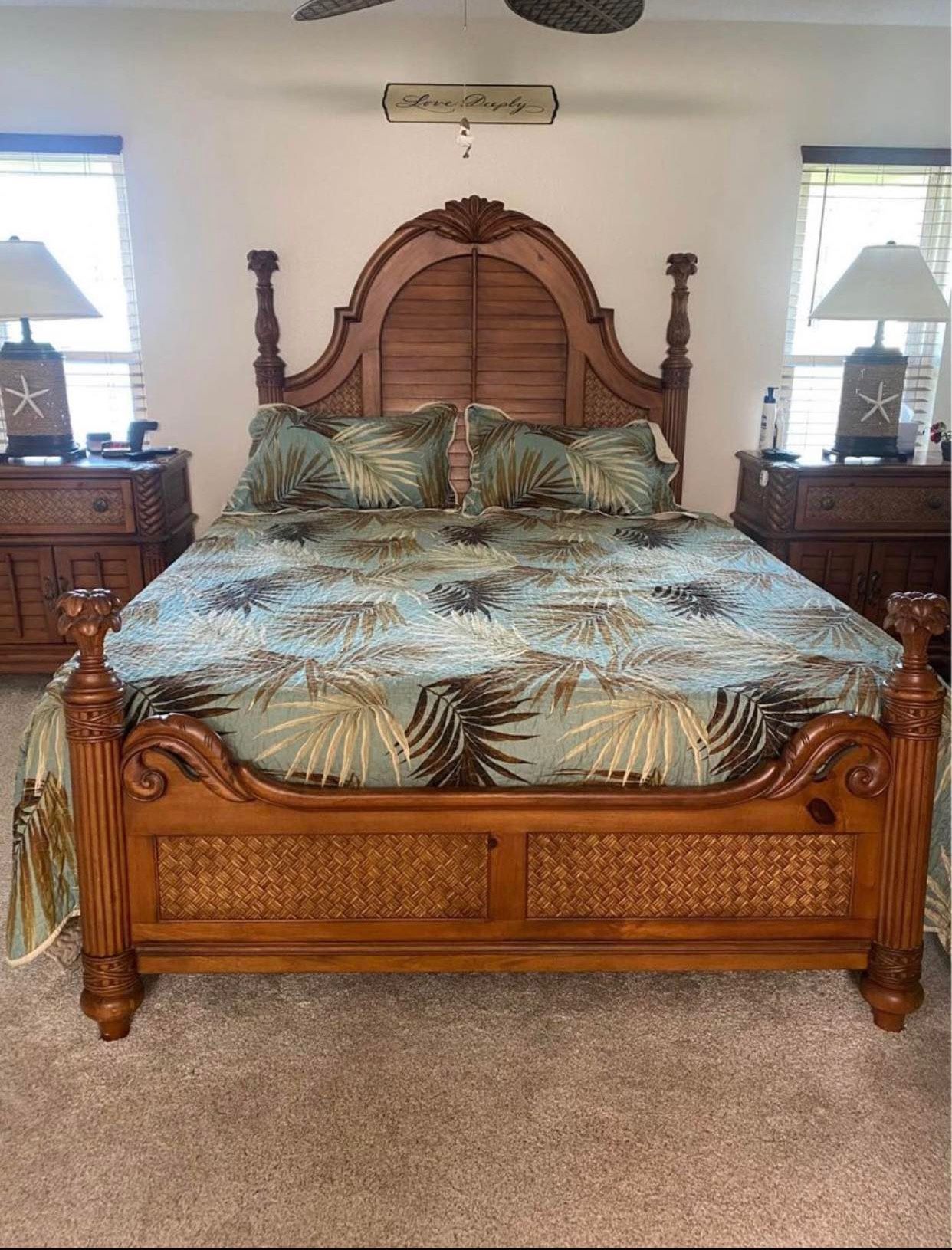 QUEEN SIZE Tommy Bahama Style Bedroom Set ( Deliver Available)