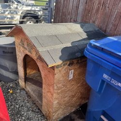 Wooden Dog House 