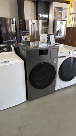 Samsung 5.3 Cubic Feet All In One Washer/ Dryer Brand New, 2 Year Manufacturers Warranty