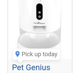 Pet Genius SmartFeeder W/live WiFi Camera