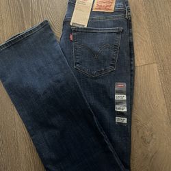 levi’s boot cut women’s jeans 